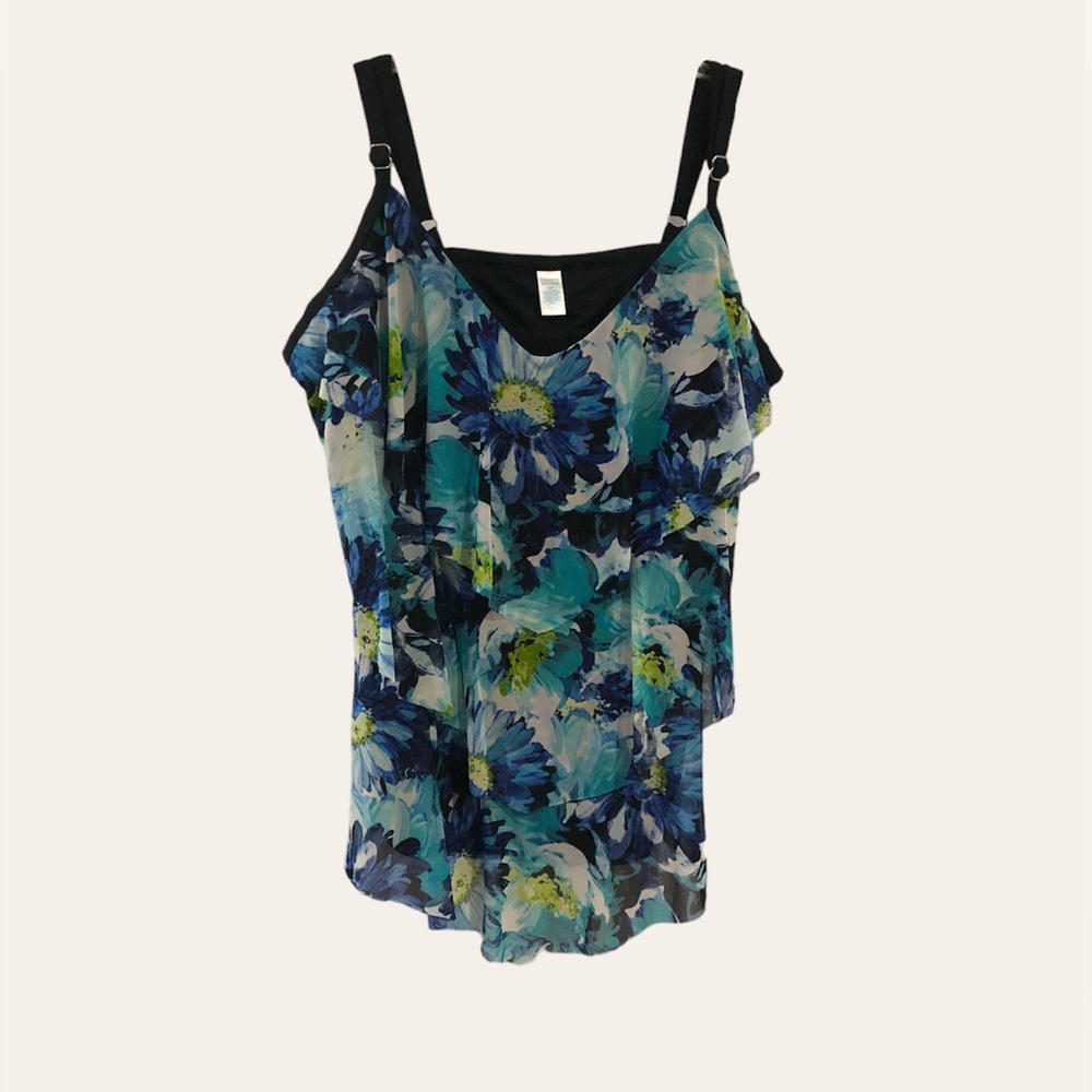 Plus size tankini top